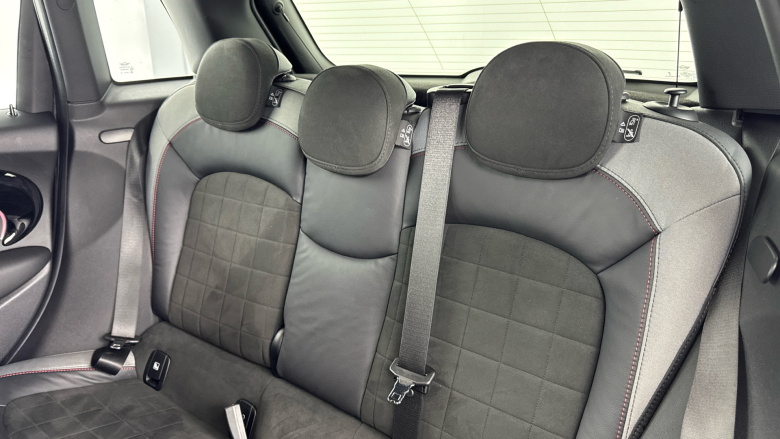 MINI Hatchback 1.5 Cooper Sport Premium 5dr Auto Petrol Hatchback